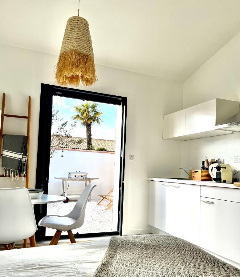 Maisonnette A Proximite Plage Et Port De St-Martin Saint-Martin-de-Re Luaran gambar