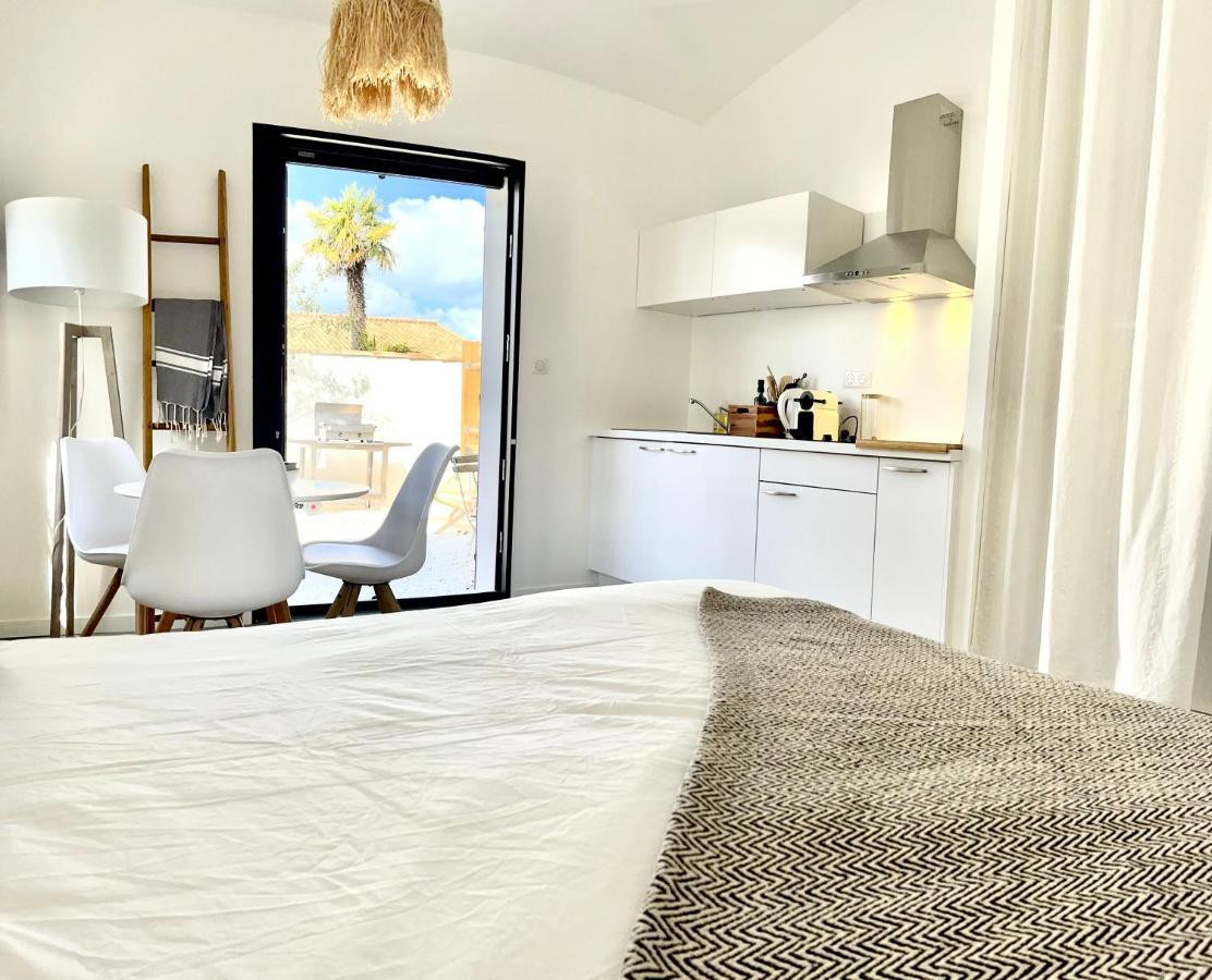 Maisonnette A Proximite Plage Et Port De St-Martin Saint-Martin-de-Re Luaran gambar